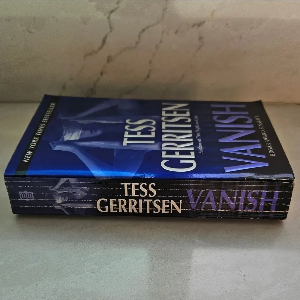 Tess Gerritsen 'Vanish' Book